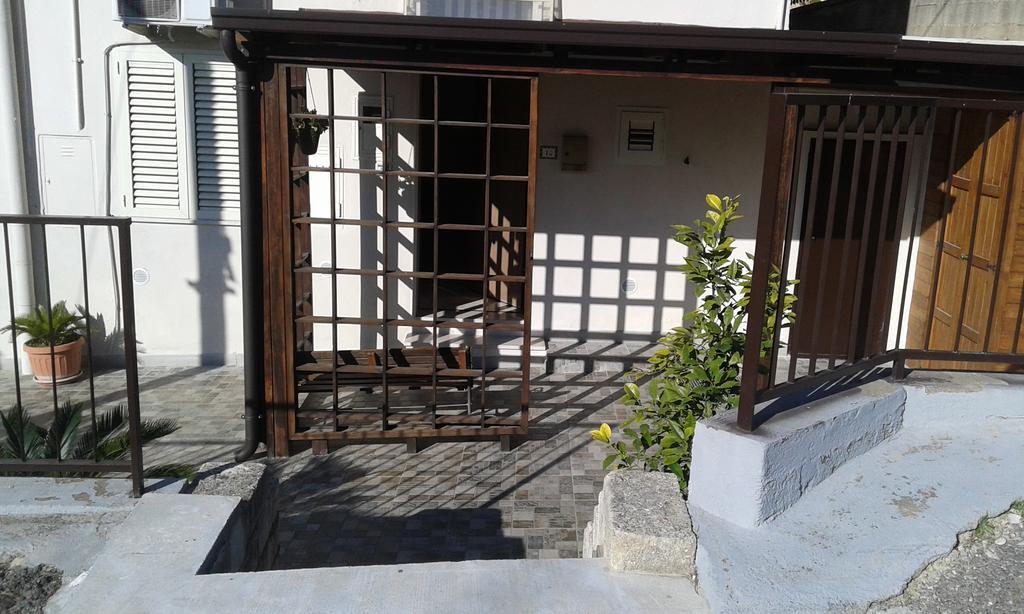 Il Pergolato Villa มาเตรา ภายนอก รูปภาพ